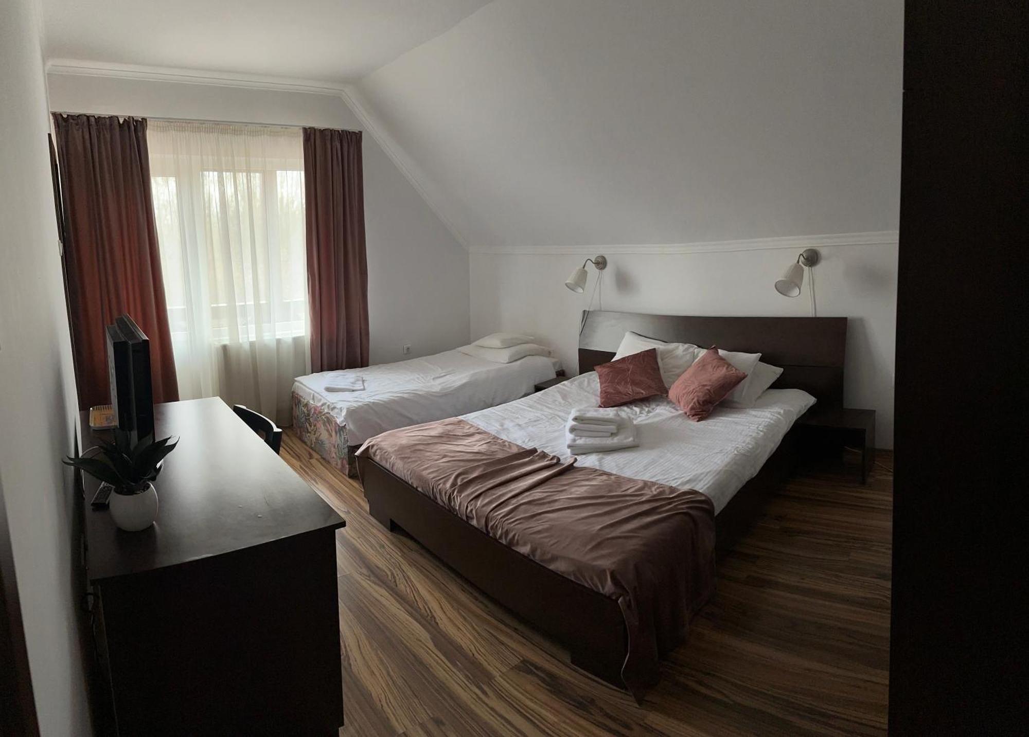 Vila Man Hotel Sovata Ngoại thất bức ảnh